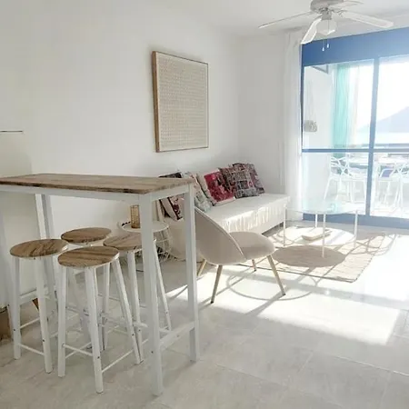 Sea View Puerto Appartement *