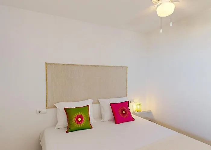 Sea View Puerto Апартаменти *